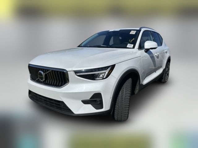 2023 Volvo XC40 Ultimate Bright Theme