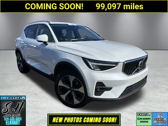 2023 Volvo XC40 Ultimate Bright Theme