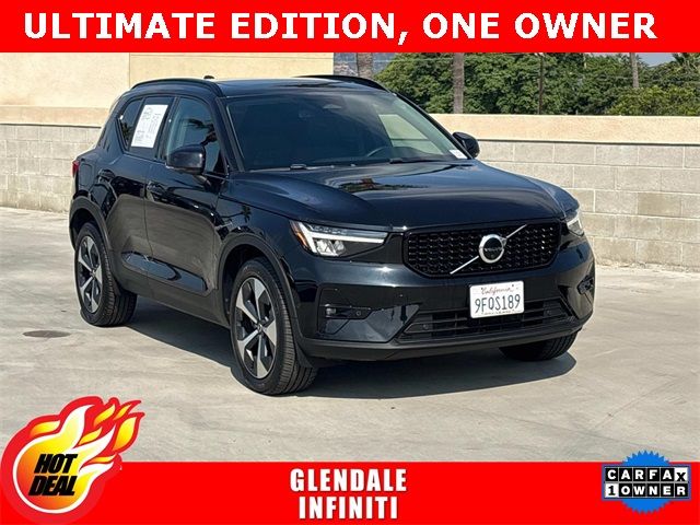2023 Volvo XC40 Ultimate Dark Theme