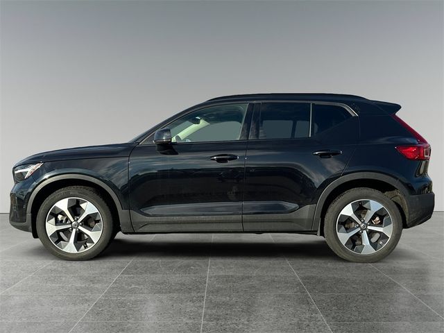 2023 Volvo XC40 Ultimate Dark Theme