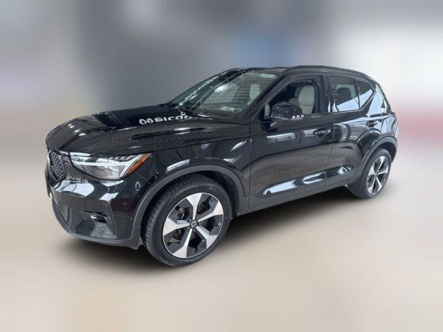 2023 Volvo XC40 Ultimate Dark Theme