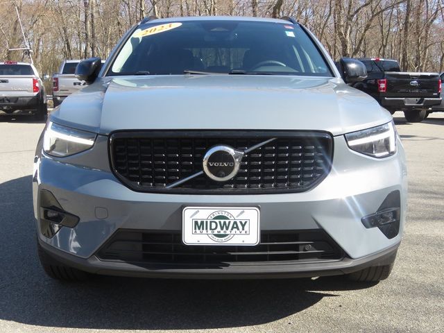 2023 Volvo XC40 Ultimate Dark Theme