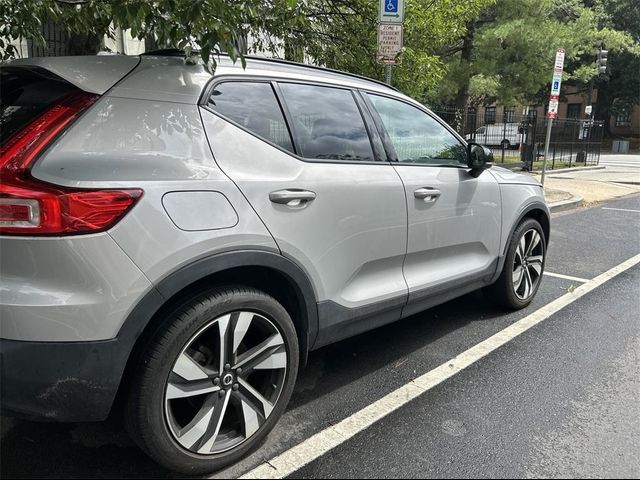 2023 Volvo XC40 Ultimate Dark Theme