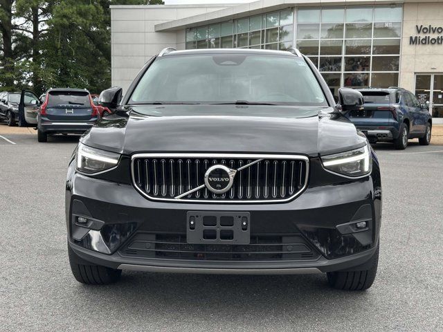 2023 Volvo XC40 Ultimate Bright Theme