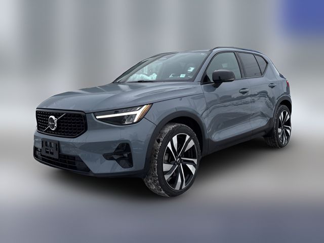 2023 Volvo XC40 Ultimate Bright Theme
