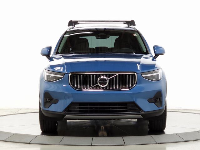 2023 Volvo XC40 Ultimate Bright Theme