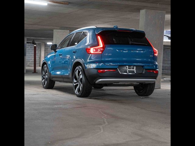 2023 Volvo XC40 Ultimate Bright Theme