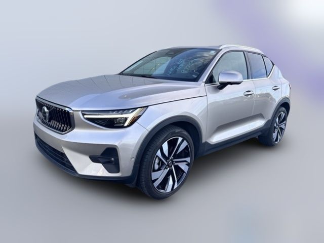 2023 Volvo XC40 Ultimate Bright Theme