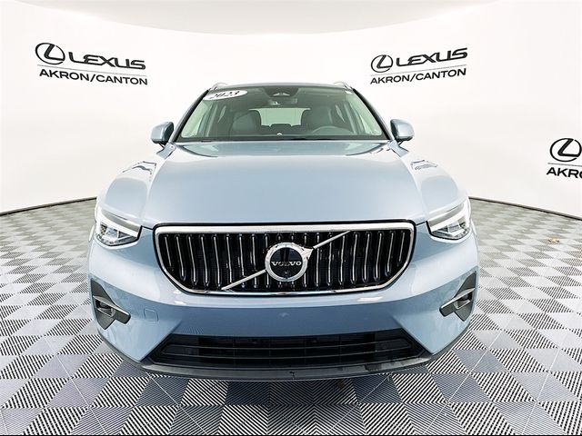 2023 Volvo XC40 Ultimate Bright Theme