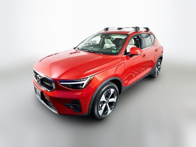 2023 Volvo XC40 Ultimate Bright Theme
