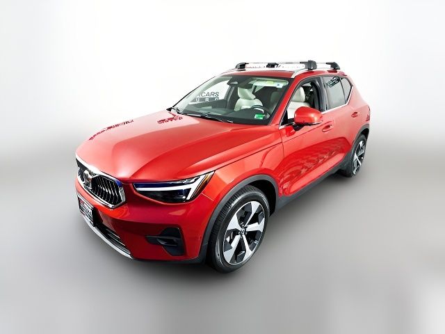 2023 Volvo XC40 Ultimate Bright Theme