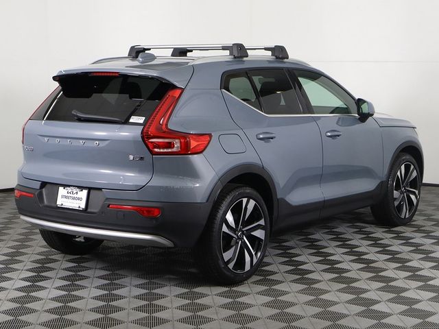 2023 Volvo XC40 Ultimate Bright Theme