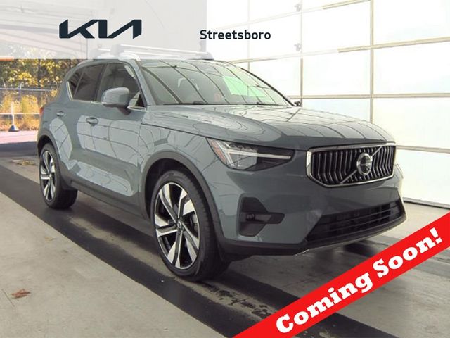 2023 Volvo XC40 Ultimate Bright Theme