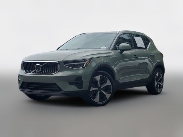 2023 Volvo XC40 Ultimate Bright Theme