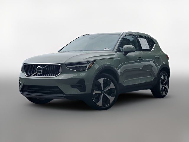 2023 Volvo XC40 Ultimate Bright Theme