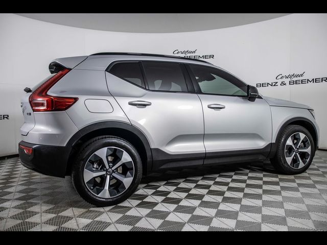 2023 Volvo XC40 Ultimate Dark Theme