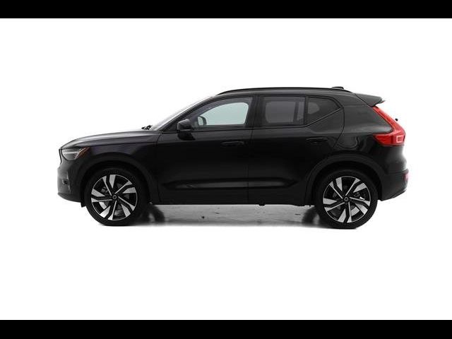 2023 Volvo XC40 Ultimate Dark Theme