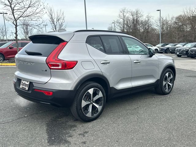 2023 Volvo XC40 Ultimate Dark Theme