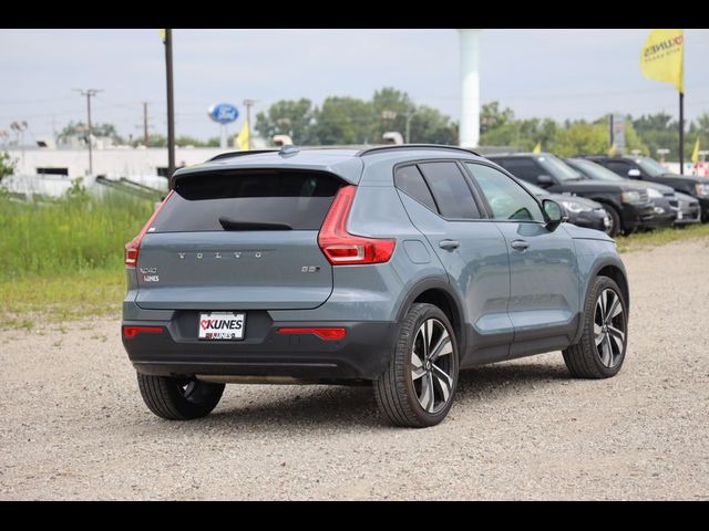 2023 Volvo XC40 Ultimate Dark Theme