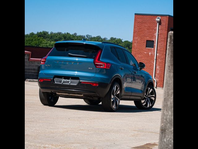 2023 Volvo XC40 Ultimate Dark Theme