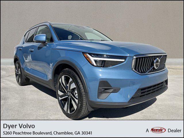 2023 Volvo XC40 Ultimate Bright Theme