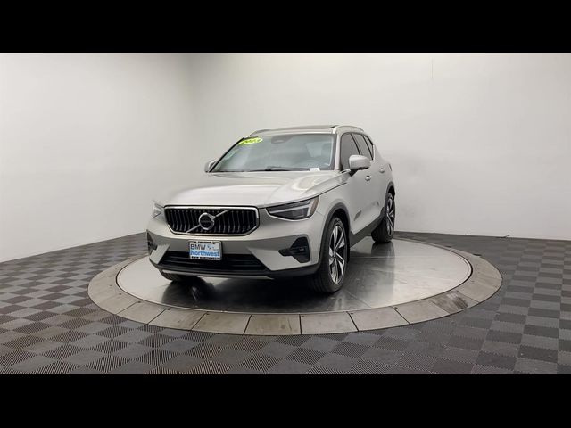 2023 Volvo XC40 Ultimate Bright Theme