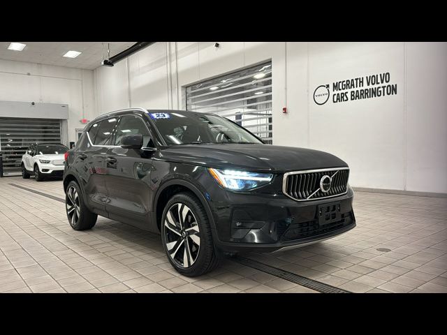 2023 Volvo XC40 Ultimate Bright Theme