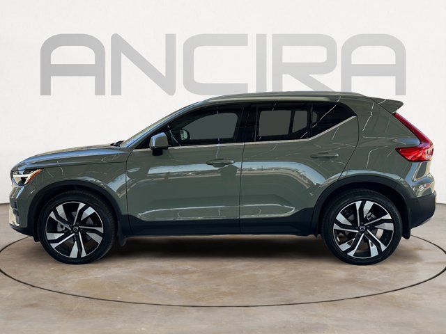 2023 Volvo XC40 Ultimate Bright Theme