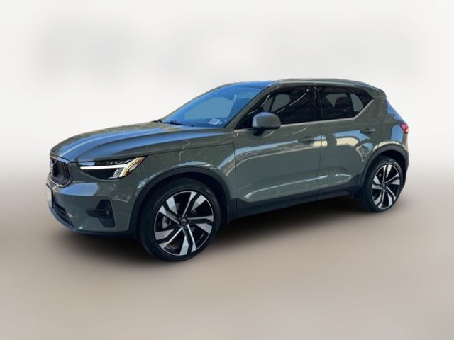 2023 Volvo XC40 Ultimate Bright Theme