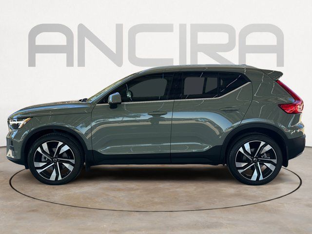 2023 Volvo XC40 Ultimate Bright Theme