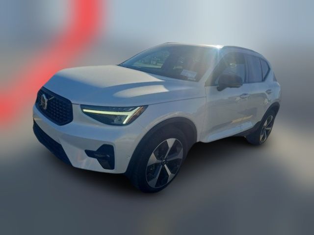 2023 Volvo XC40 Ultimate Dark Theme