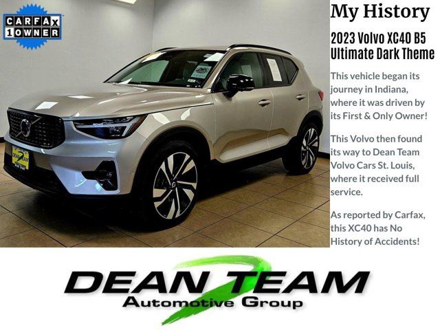 2023 Volvo XC40 Ultimate Dark Theme