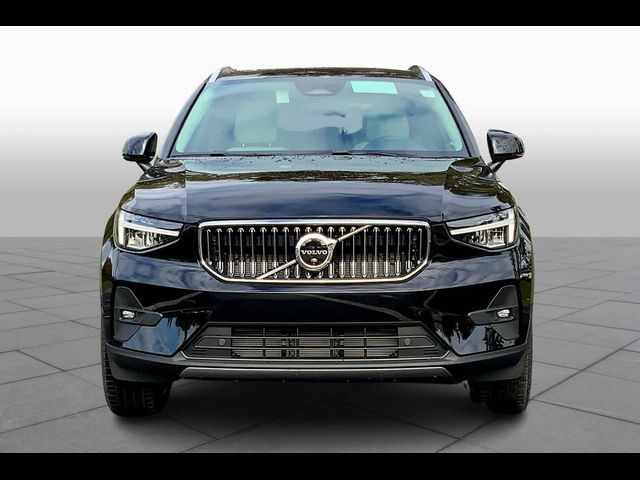 2023 Volvo XC40 Ultimate Dark Theme