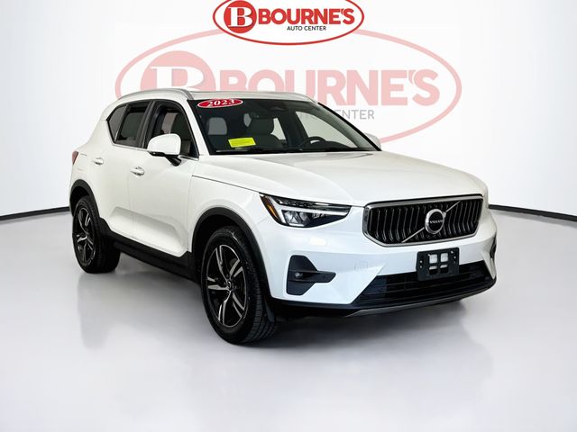 2023 Volvo XC40 Plus Bright Theme