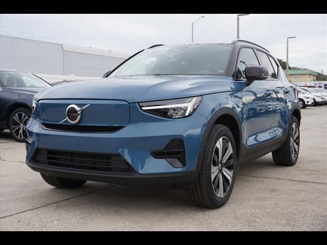 2023 Volvo XC40 Recharge Pure Electric Core