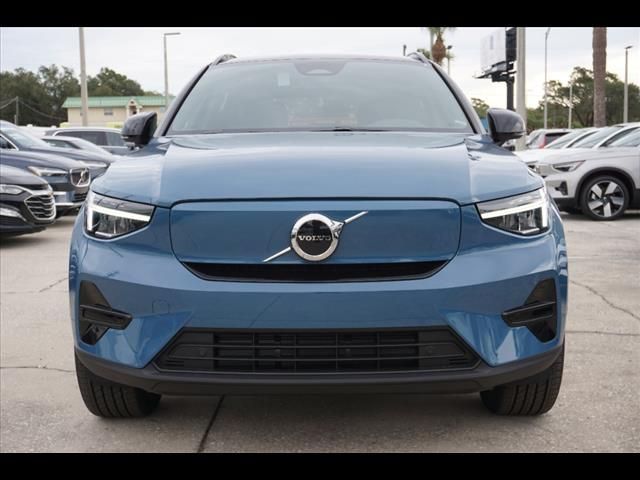 2023 Volvo XC40 Recharge Pure Electric Core