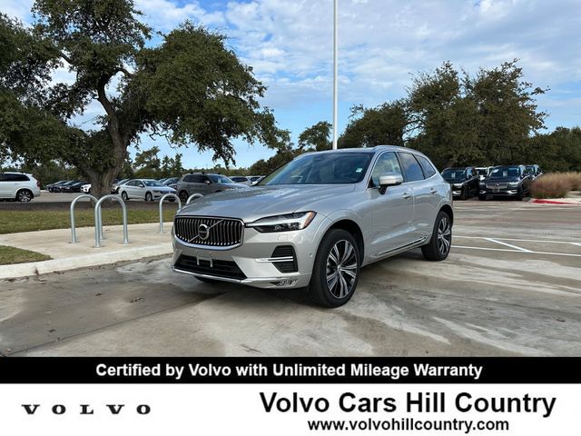 2023 Volvo XC60 Plus Bright Theme