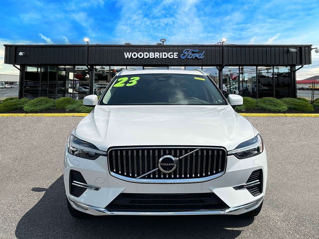 2023 Volvo XC60 Plus Bright Theme