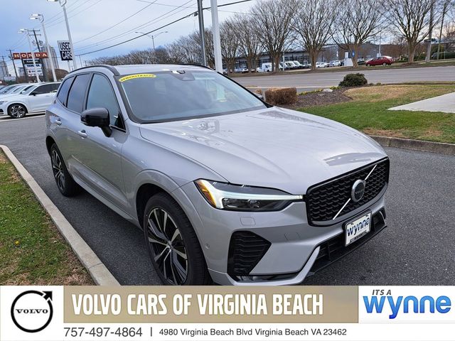 2023 Volvo XC60 Plus Dark Theme