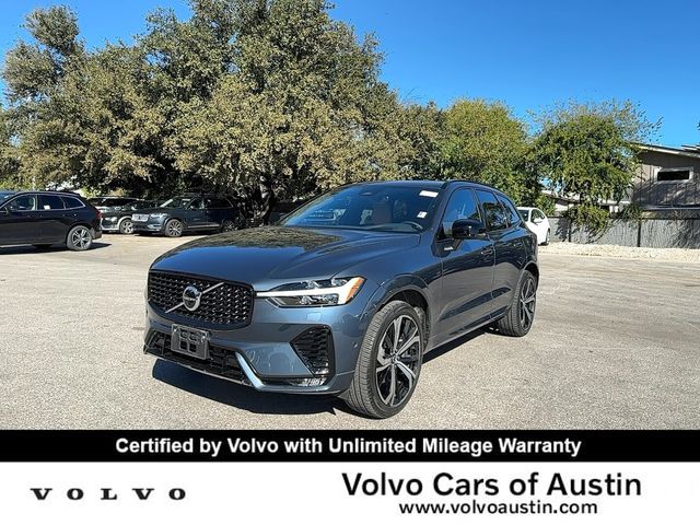 2023 Volvo XC60 Ultimate Dark Theme