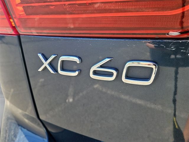 2023 Volvo XC60 Core