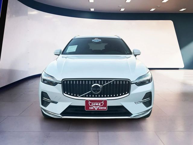 2023 Volvo XC60 Plus Bright Theme