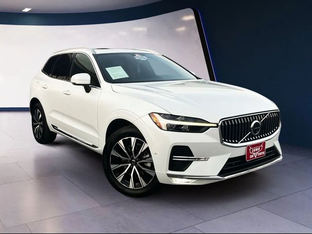 2023 Volvo XC60 Plus Bright Theme