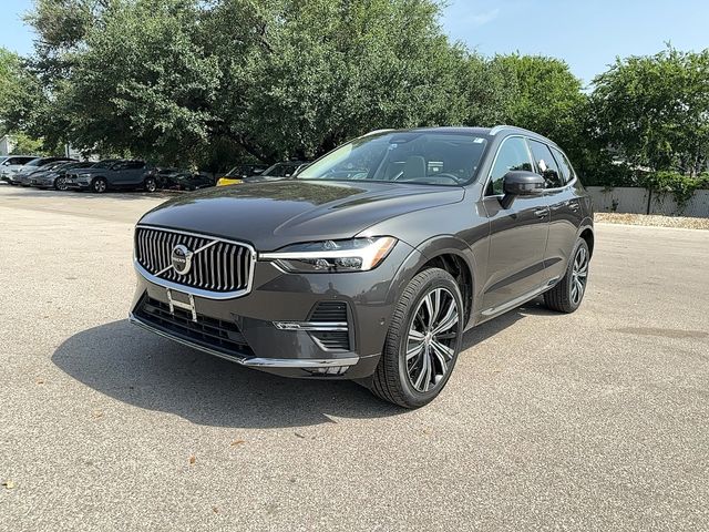 2023 Volvo XC60 Ultimate Bright Theme