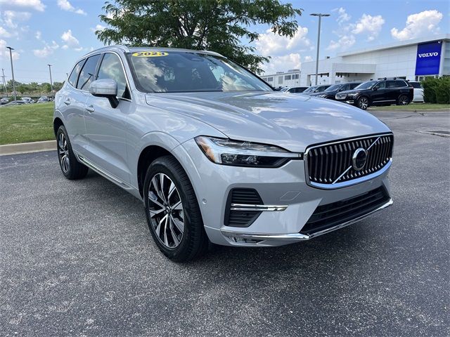 2023 Volvo XC60 Plus Bright Theme