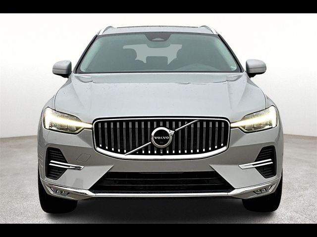 2023 Volvo XC60 Plus Bright Theme