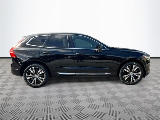 2023 Volvo XC60 Plus Bright Theme