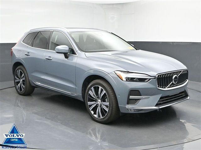 2023 Volvo XC60 Plus Bright Theme