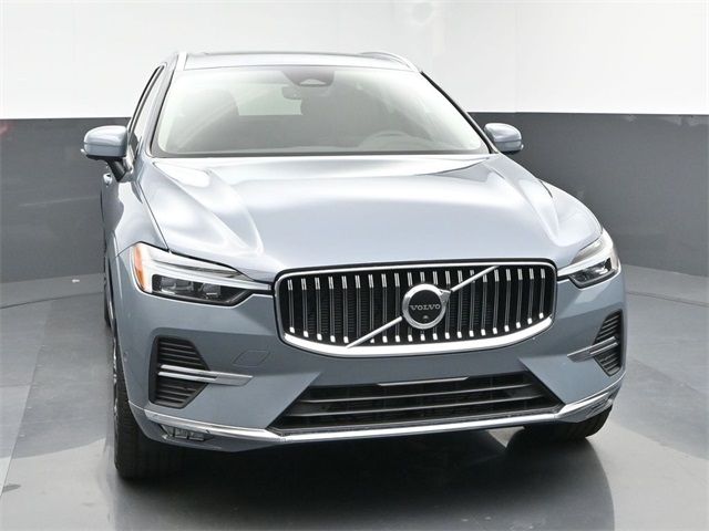 2023 Volvo XC60 Plus Bright Theme