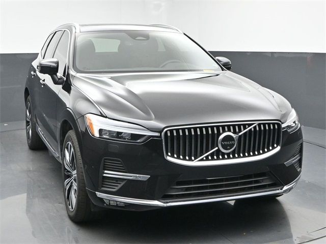 2023 Volvo XC60 Plus Bright Theme